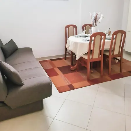 Pavi * Baška Voda